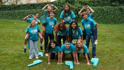 Orientation Leaders teal family